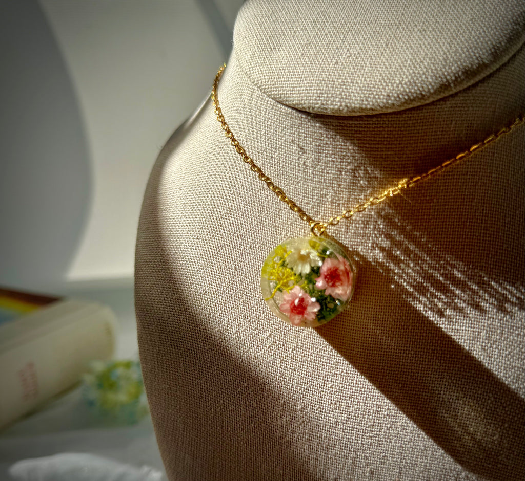The Moss Muse Necklace