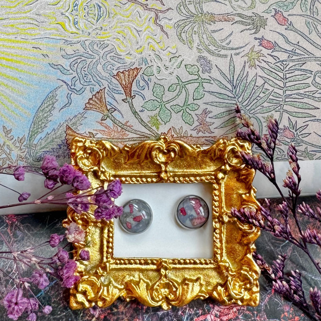 Flora’s Stud Earrings