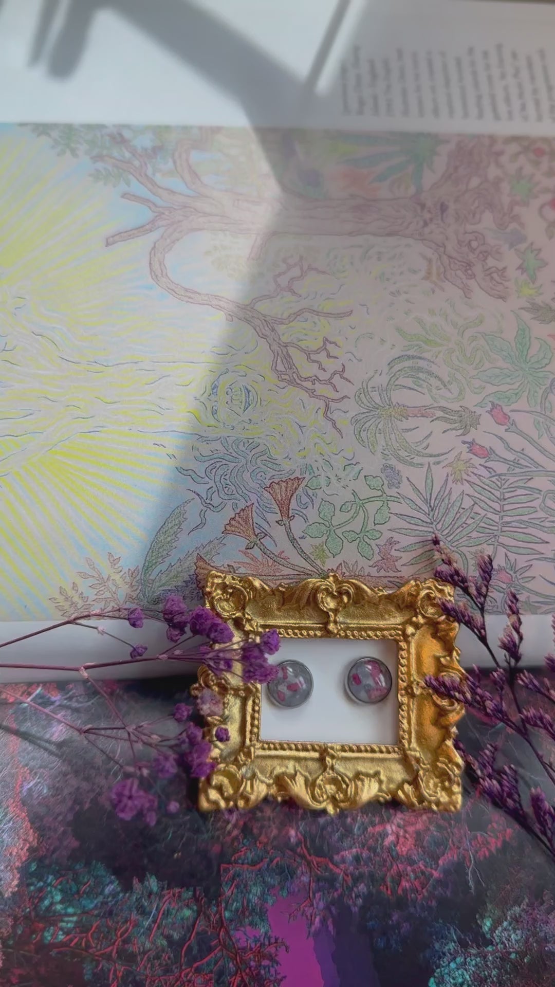 Flora’s Stud Earrings