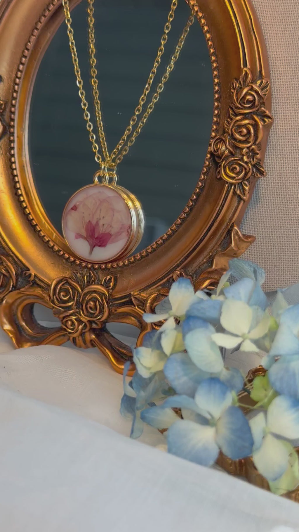Sakuya-hime Keepsake| Pressed Flower Necklace